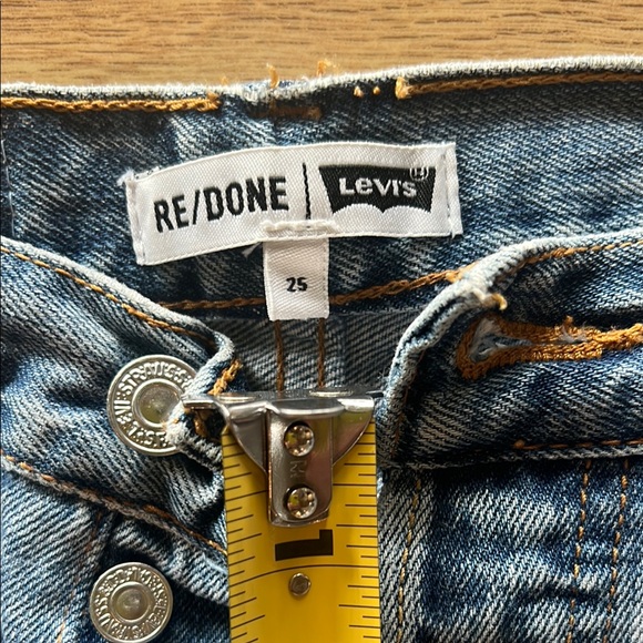 Re/Done Levi’s - stove pipe. Button fly. Distressed Blue Denim Jeans - Picture 2 of 9